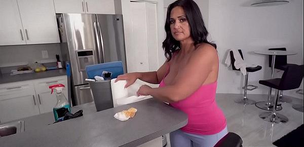  Kailani Kai cleans way more than the floor, she sucks and rides like a horny MILF